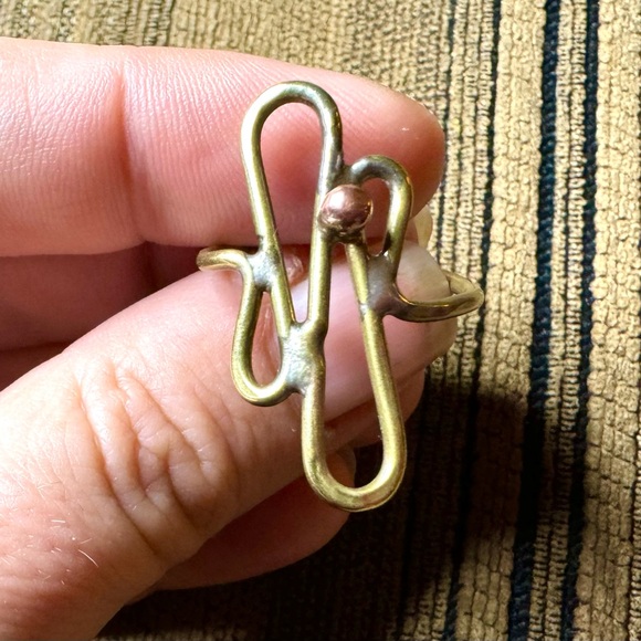 Handcrafted sterling silver, brass and copper ring. - Picture 9 of 11